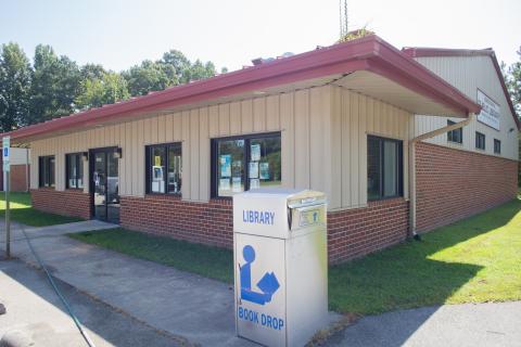 Disputanta branch library exterior